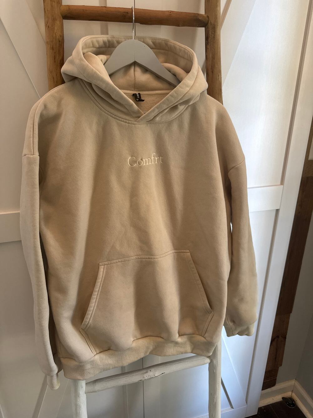 Comfrt Bone Hoodie Large Oversized Unisex cream Logo Stitched